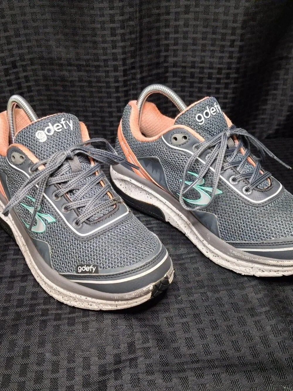 Gdefy Gravity Defyer Mighty Walk Women's Size 8 TB9024FGP-M Gray Walking Shoes